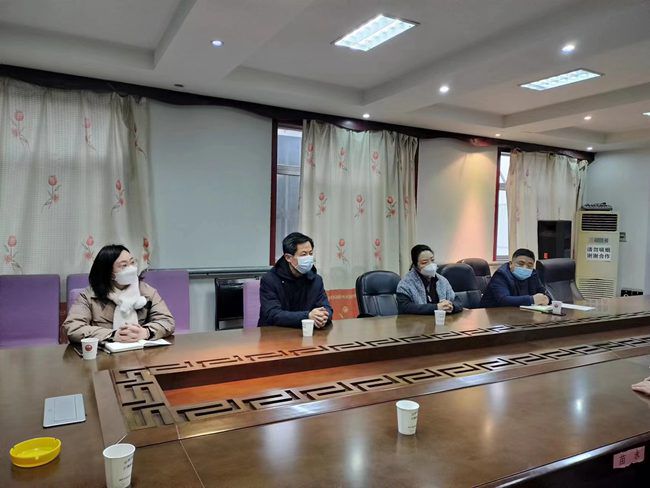 武陟縣人民政府副縣長蘇瑞君、縣農(nóng)業(yè)局局長宋治環(huán)一行蒞臨我公司調(diào)研